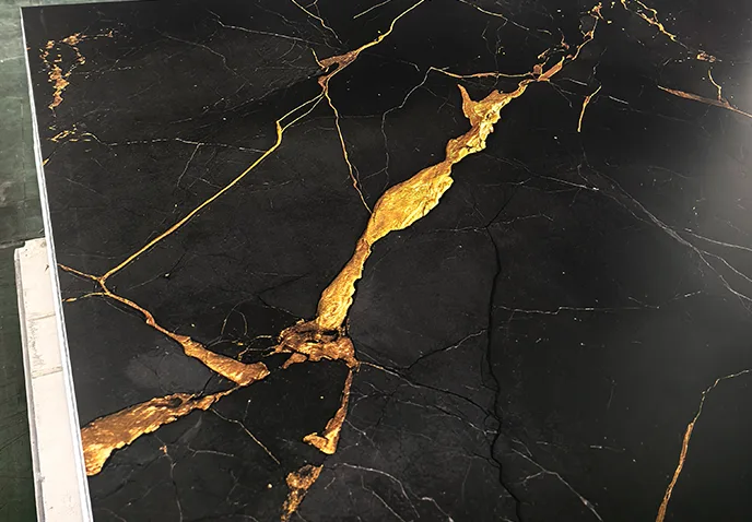 Karbono kristalezko horma panelaren abantailak.